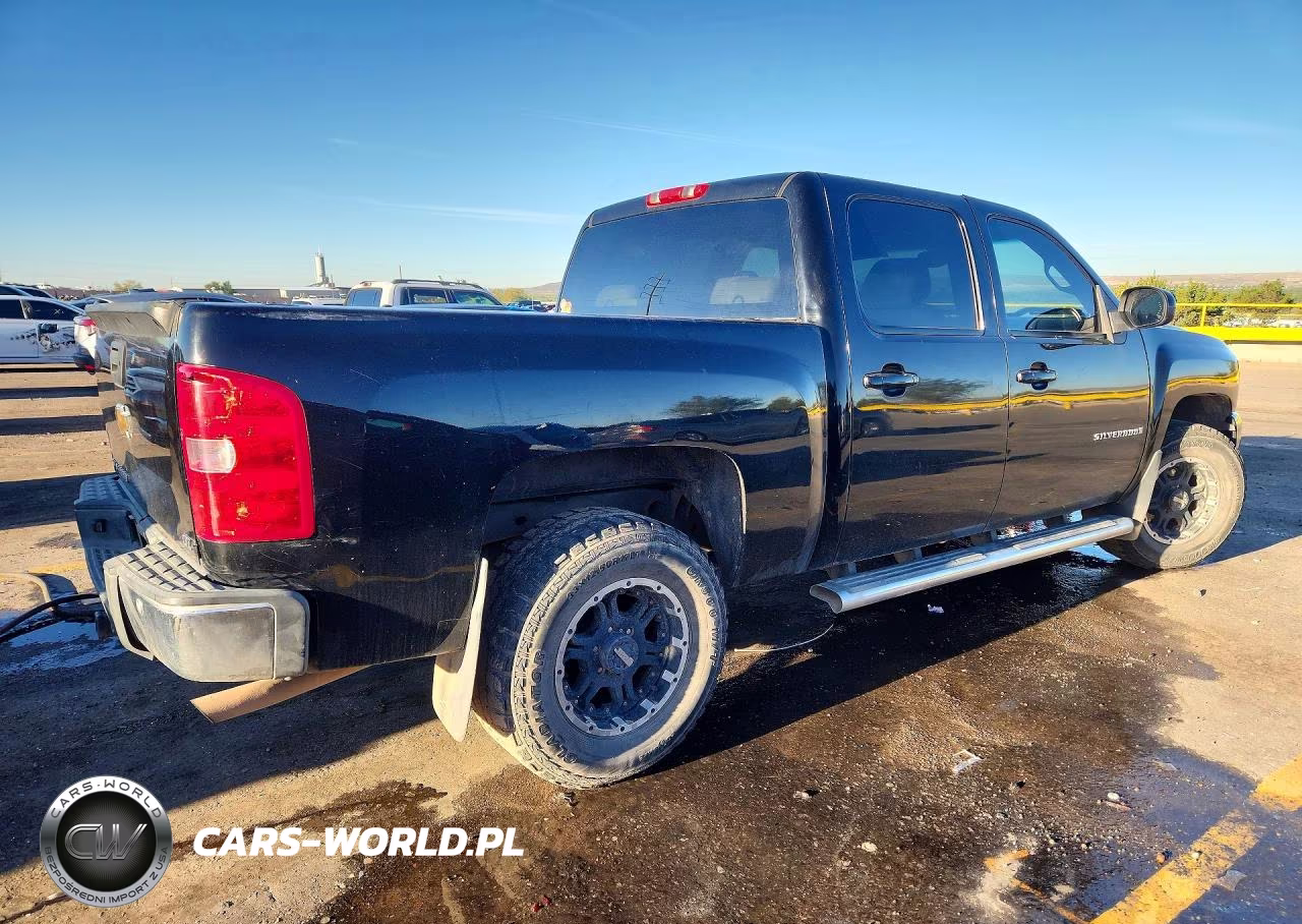 2008 Chevrolet Silverado K1500 VIN:2GCEK13Y981127255 - 3