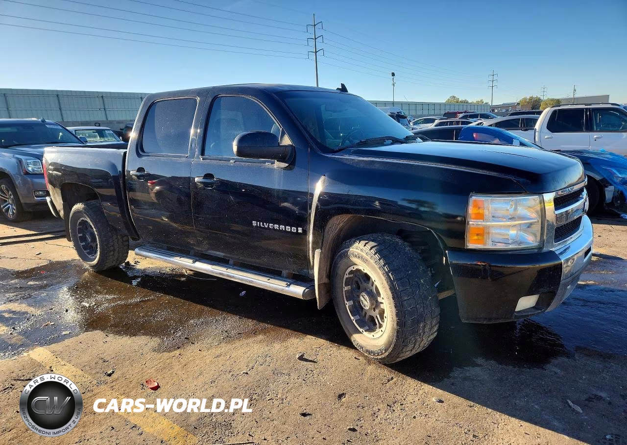 2008 Chevrolet Silverado K1500 VIN:2GCEK13Y981127255 - 4