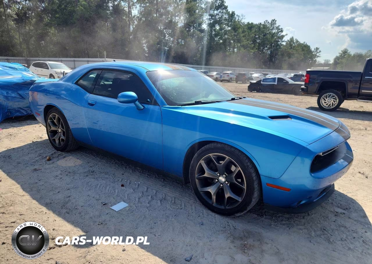 2016 Dodge Challenger Sxt VIN:2C3CDZAG4GH245895 - 4