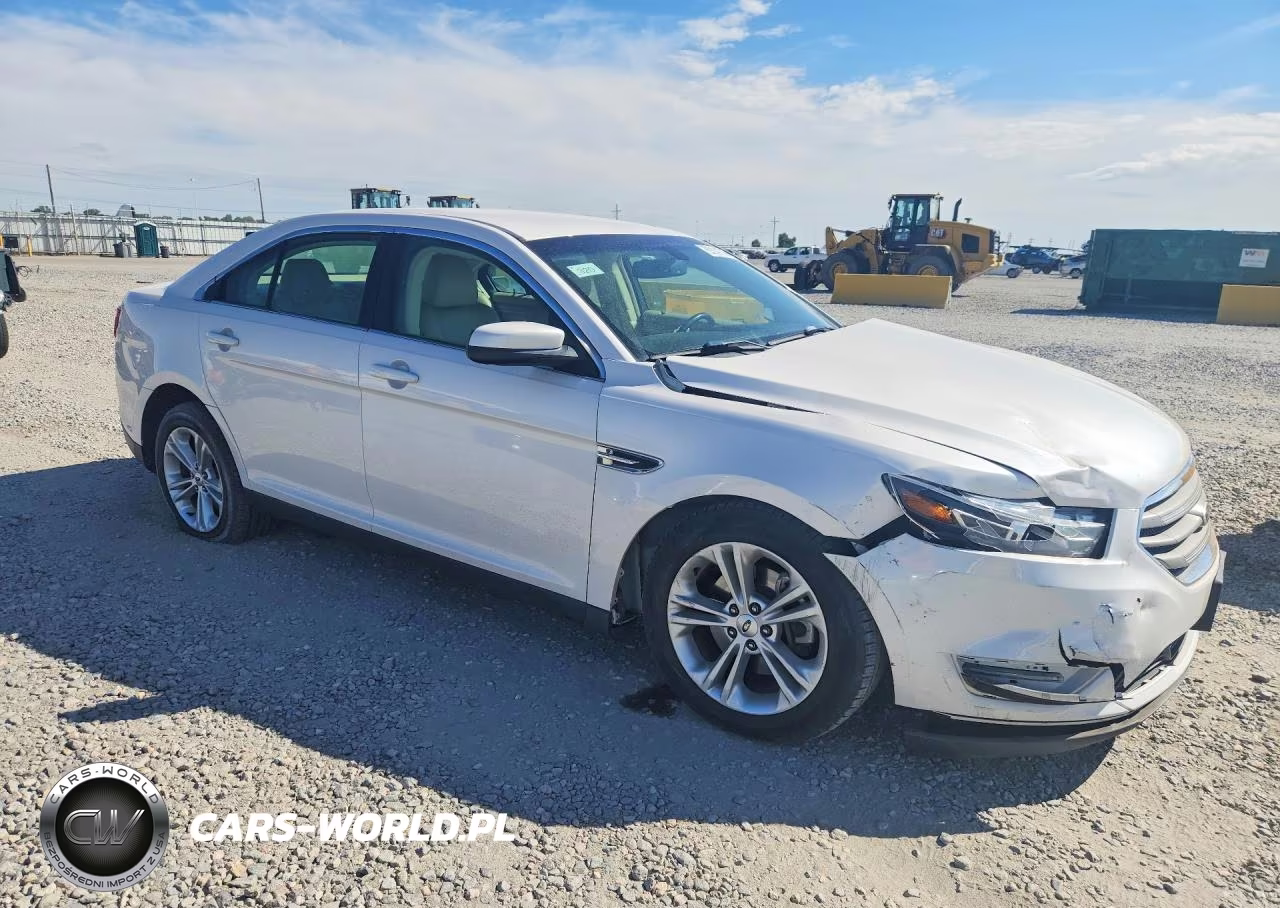 2015 Ford Taurus Sel VIN:1FAHP2H88FG119313 - 4