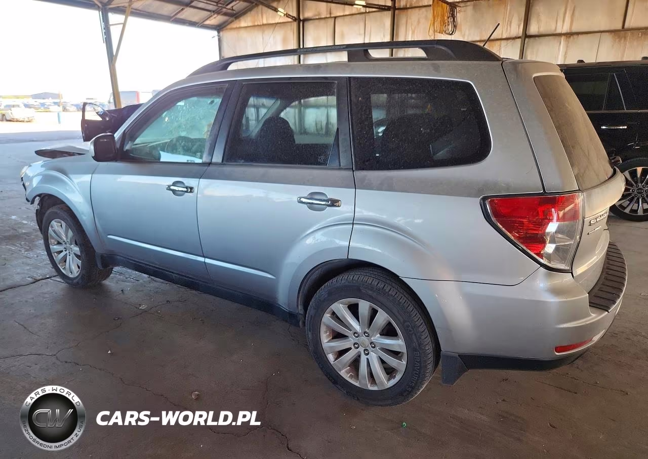 2013 Subaru Forester 2.5X Premium VIN:JF2SHADC7DH442004 - 2