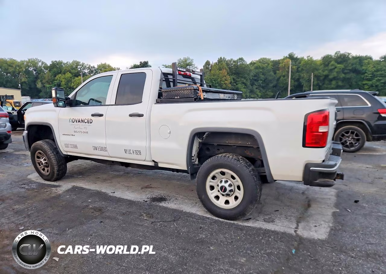 2018 GMC Sierra K2500 Heavy Duty VIN:1GT22REG4JZ335000 - 2