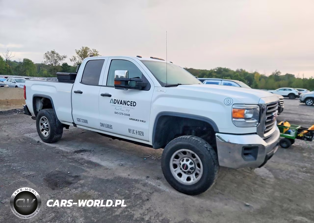 2018 GMC Sierra K2500 Heavy Duty VIN:1GT22REG4JZ335000 - 4
