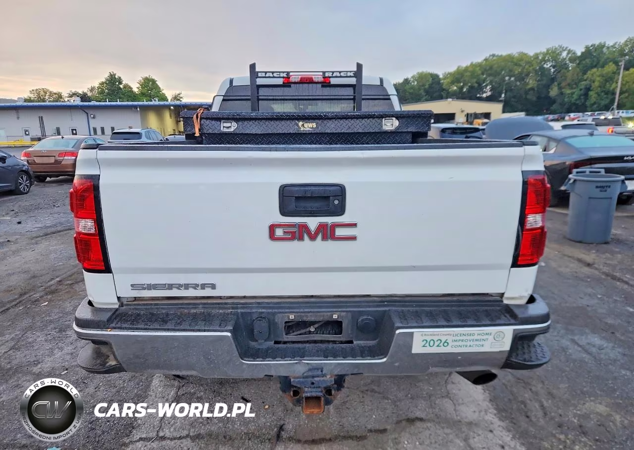 2018 GMC Sierra K2500 Heavy Duty VIN:1GT22REG4JZ335000 - 6