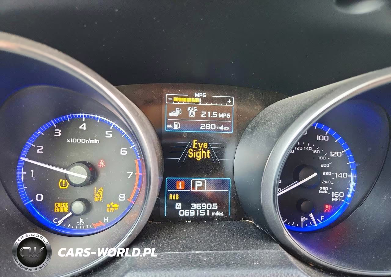 2018 Subaru Outback Touring VIN:4S4BSETC9J3360918 - 9