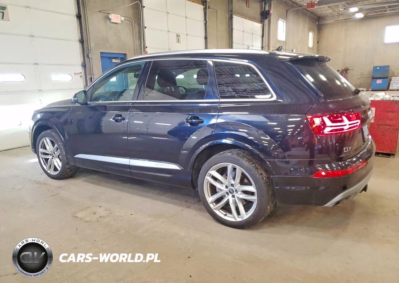 2017 Audi Q7 Prestige VIN:WA1VAAF77HD020757 - 2