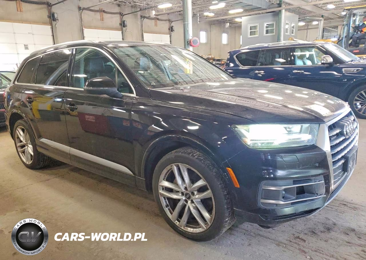 2017 Audi Q7 Prestige VIN:WA1VAAF77HD020757 - 4