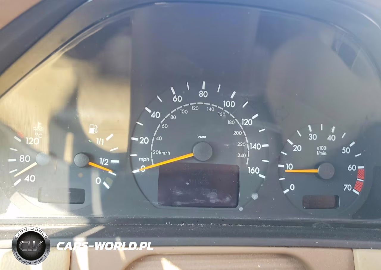 2002 Mercedes-Benz E 320 VIN:WDBJF65J72B500492 - 9