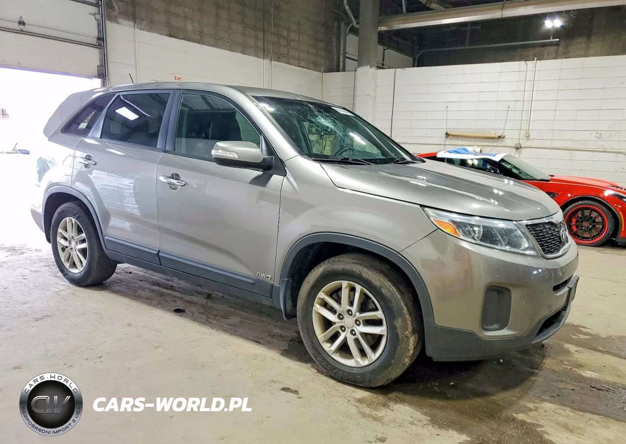 2015 Kia Sorento Lx VIN:5XYKTCA6XFG650509 - 4