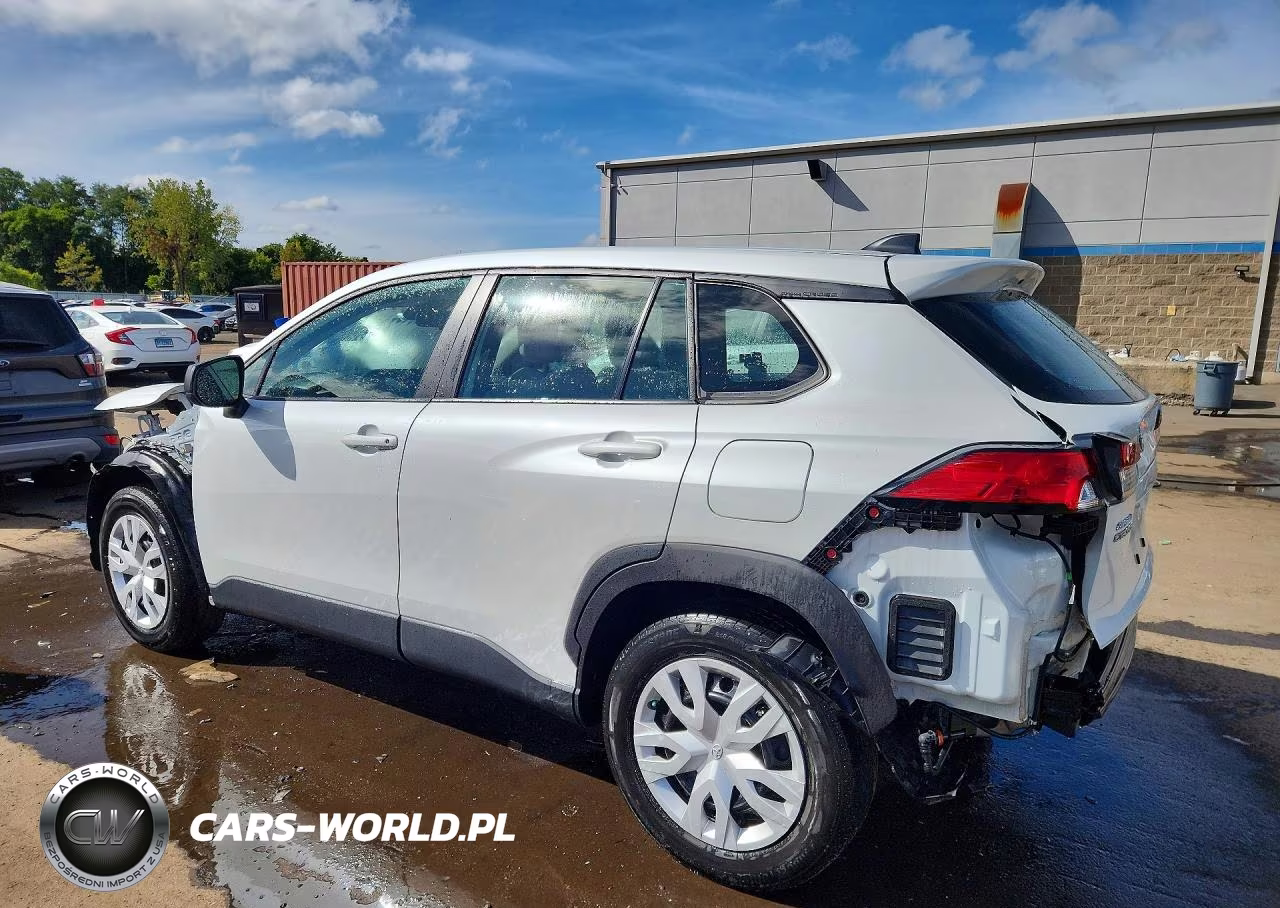 2022 Toyota Corolla Cross L VIN:7MUAAABG8NV011226 - 2