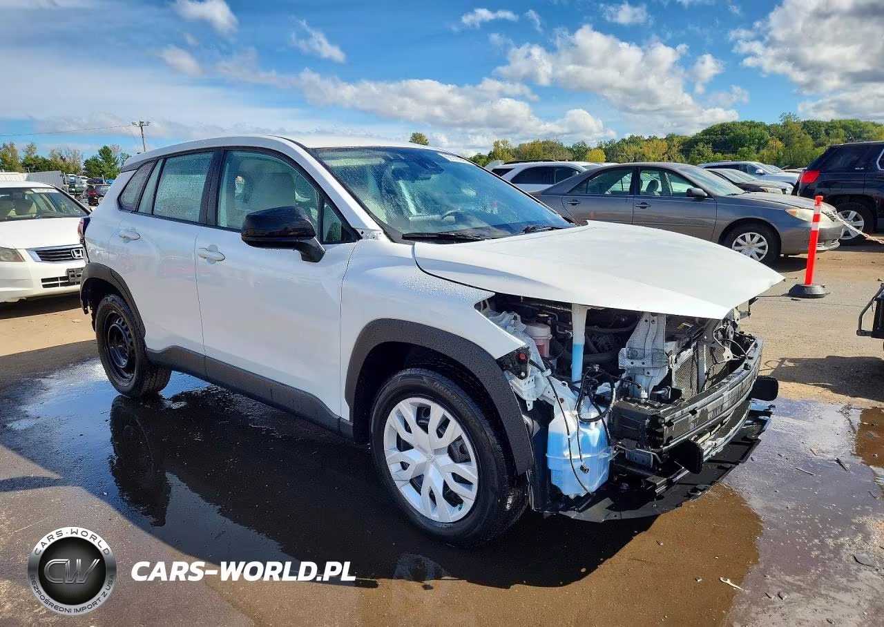 2022 Toyota Corolla Cross L VIN:7MUAAABG8NV011226 - 4
