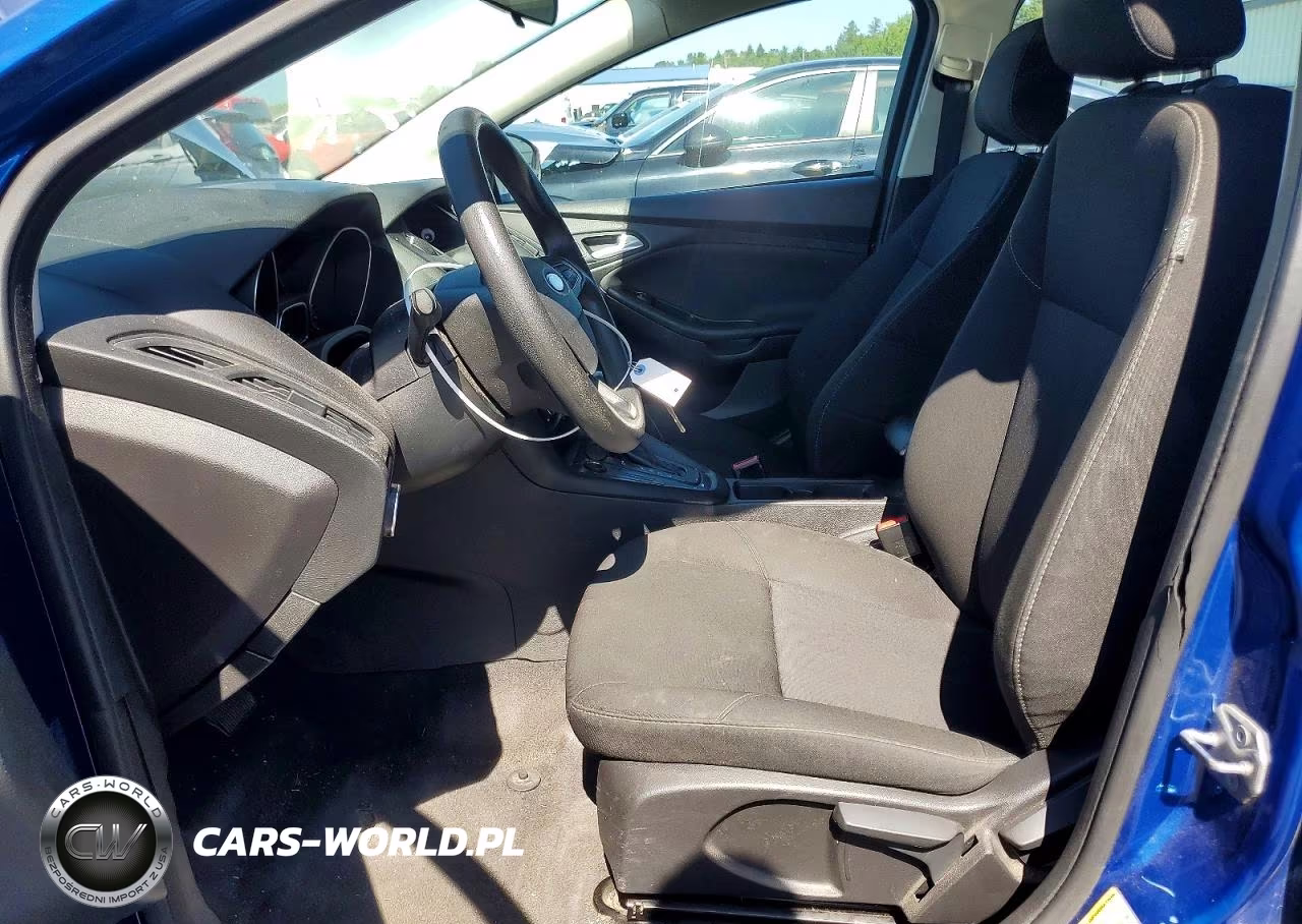 2018 Ford Focus Se VIN:1FADP3K29JL315298 - 7