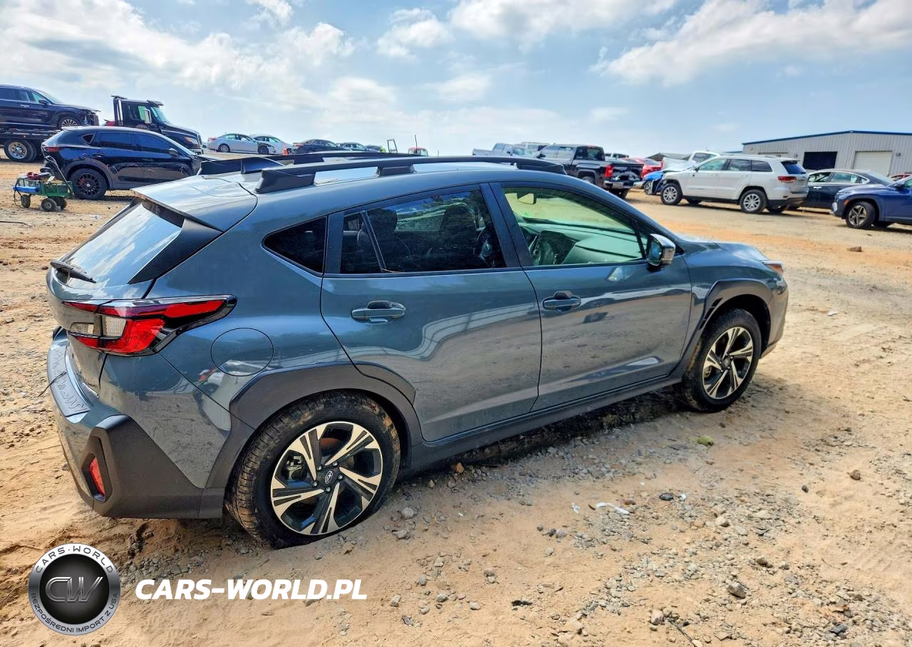 2024 Subaru Crosstrek Premium VIN:JF2GUADC8R8872102 - 3