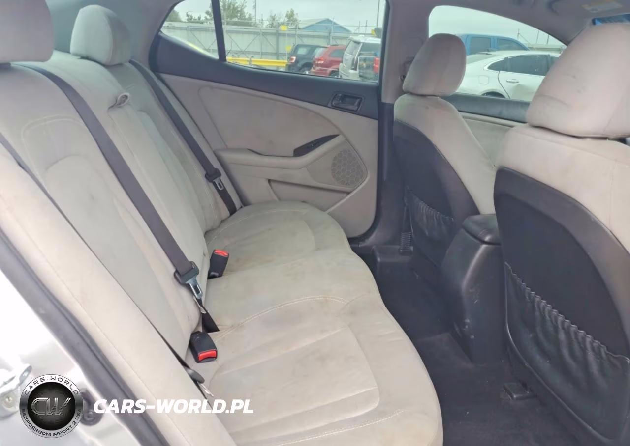 2015 Kia Optima Lx VIN:5XXGM4A74FG438002 - 10