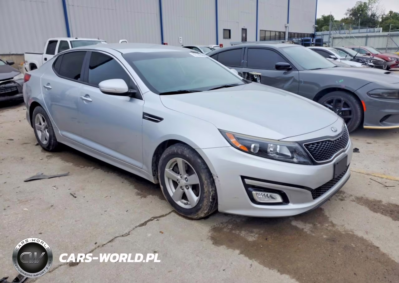 2015 Kia Optima Lx VIN:5XXGM4A74FG438002 - 4
