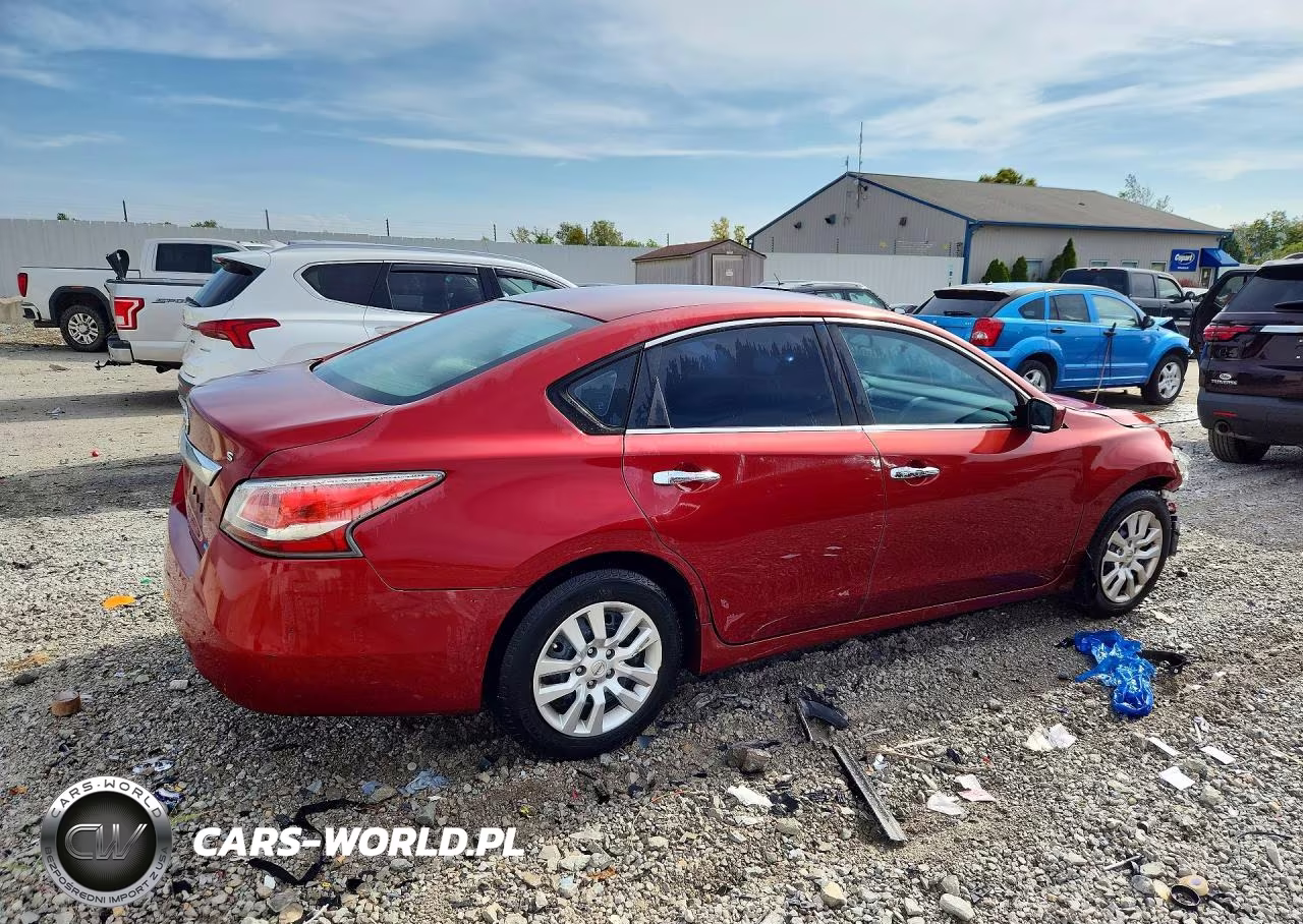 2014 Nissan Altima 2.5 S VIN:1N4AL3AP7EC132631 - 3