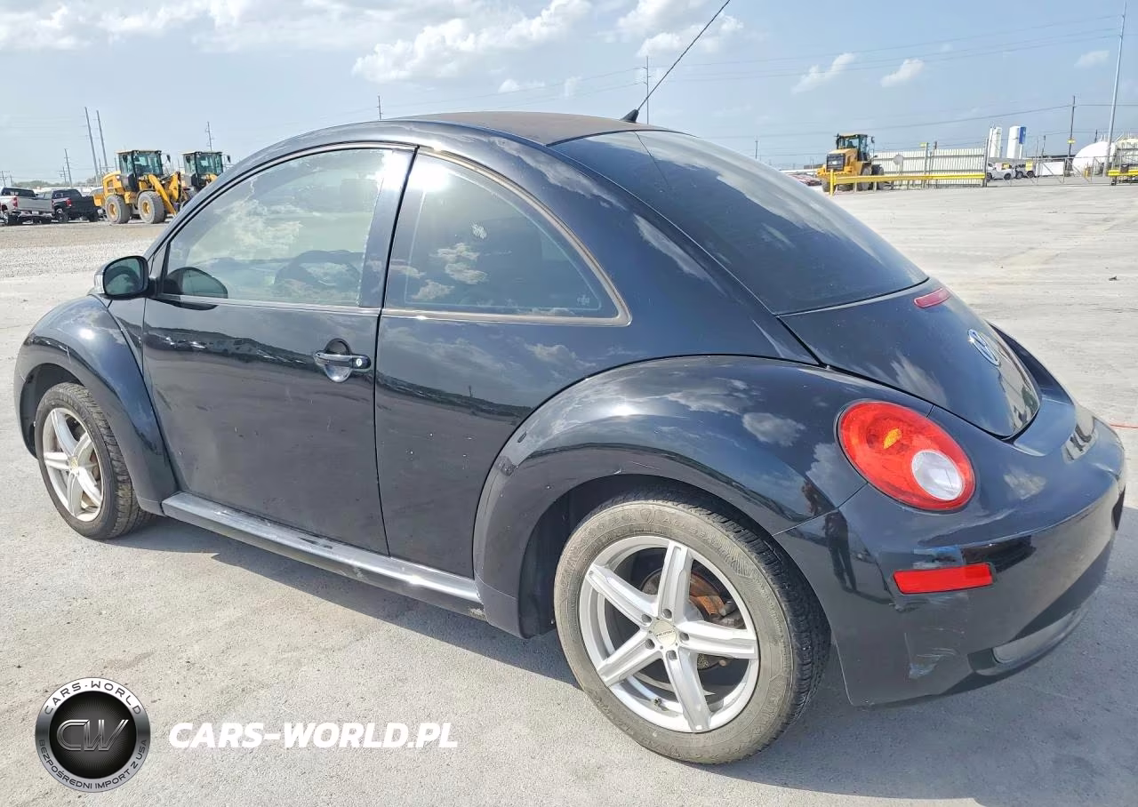 2010 Volkswagen New Beetle VIN:3VWPG3AG6AM035709 - 2