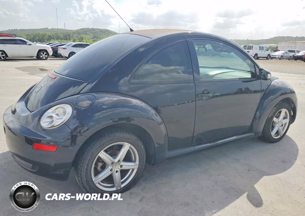2010 Volkswagen New Beetle VIN:3VWPG3AG6AM035709 - 3