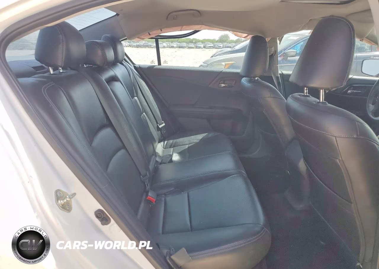 2015 Honda Accord Sport VIN:1HGCR2F59FA128260 - 10