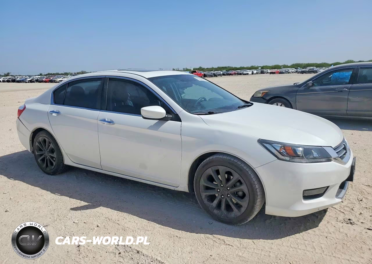 2015 Honda Accord Sport VIN:1HGCR2F59FA128260 - 4