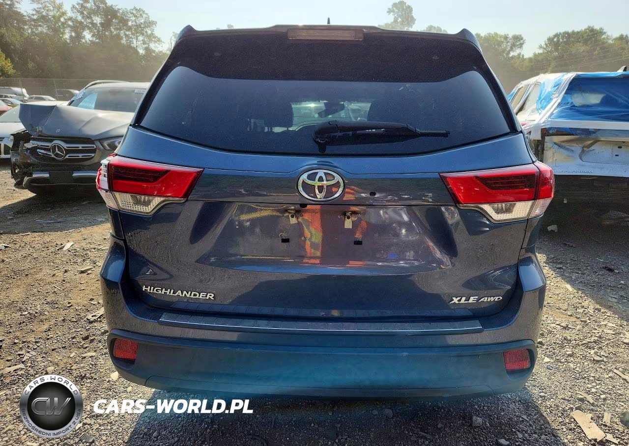 2019 Toyota Highlander Xle VIN:5TDJZRFH0KS739414 - 6