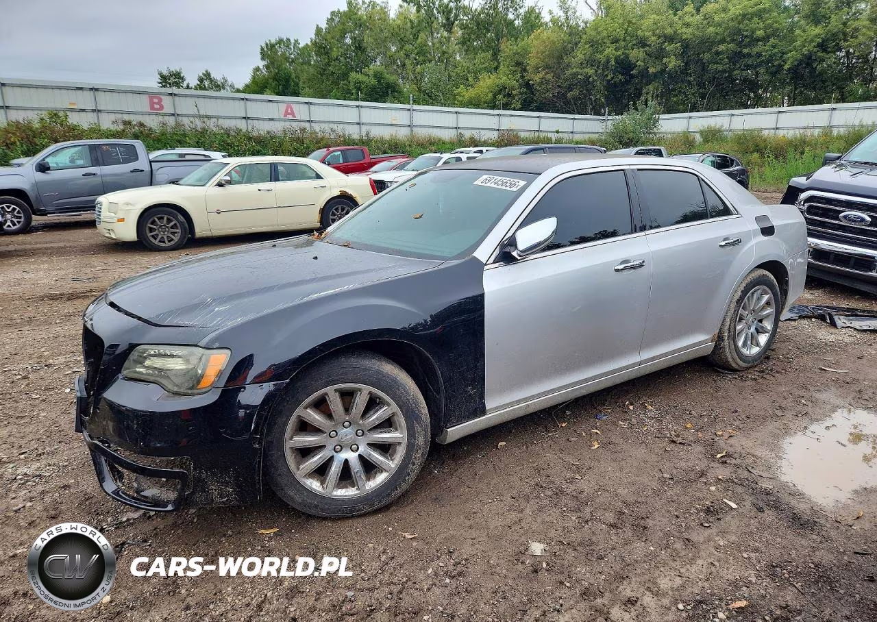 CHRYSLER 300 LIMITE