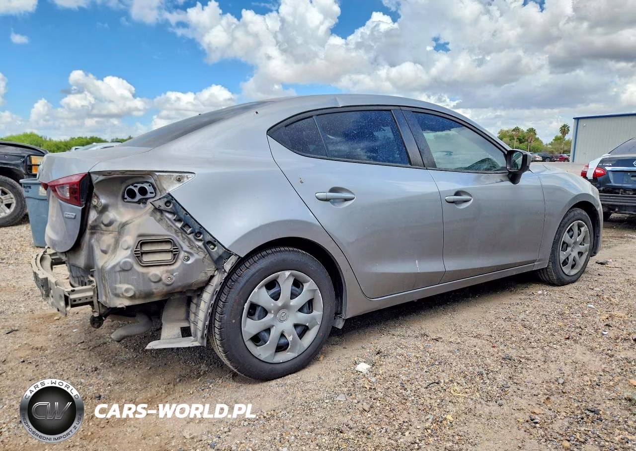 2015 Mazda 3 Sport VIN:3MZBM1U72FM194303 - 3