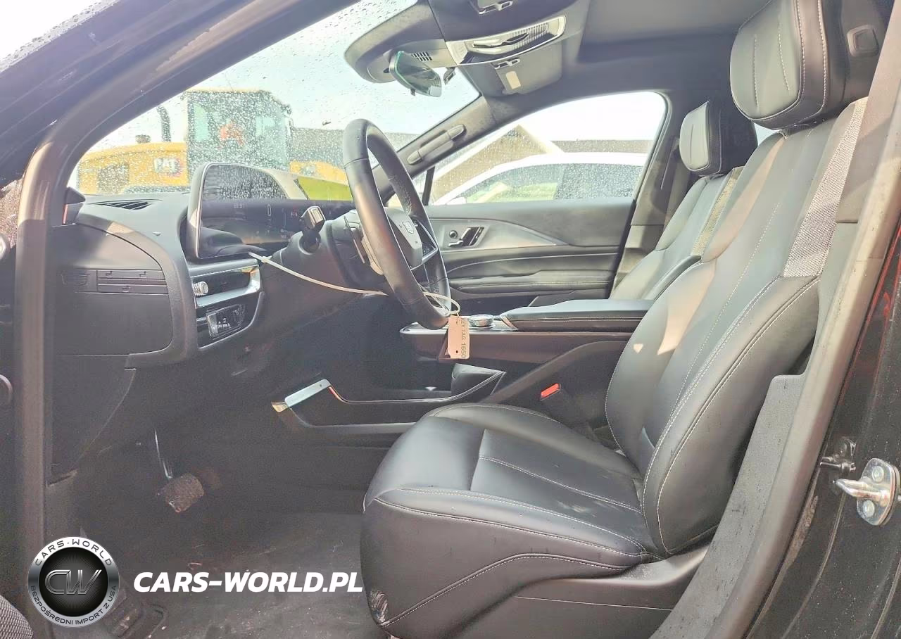 2024 Cadillac Lyriq Tech VIN:1GYKPMRL4RZ113087 - 7
