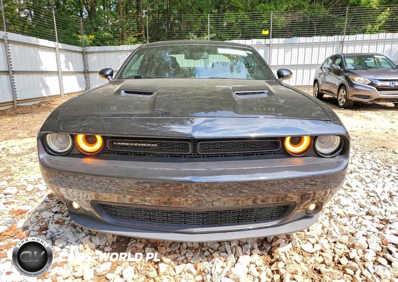 2019 Dodge Challenger Sxt VIN:2C3CDZAG9KH557610 - 5