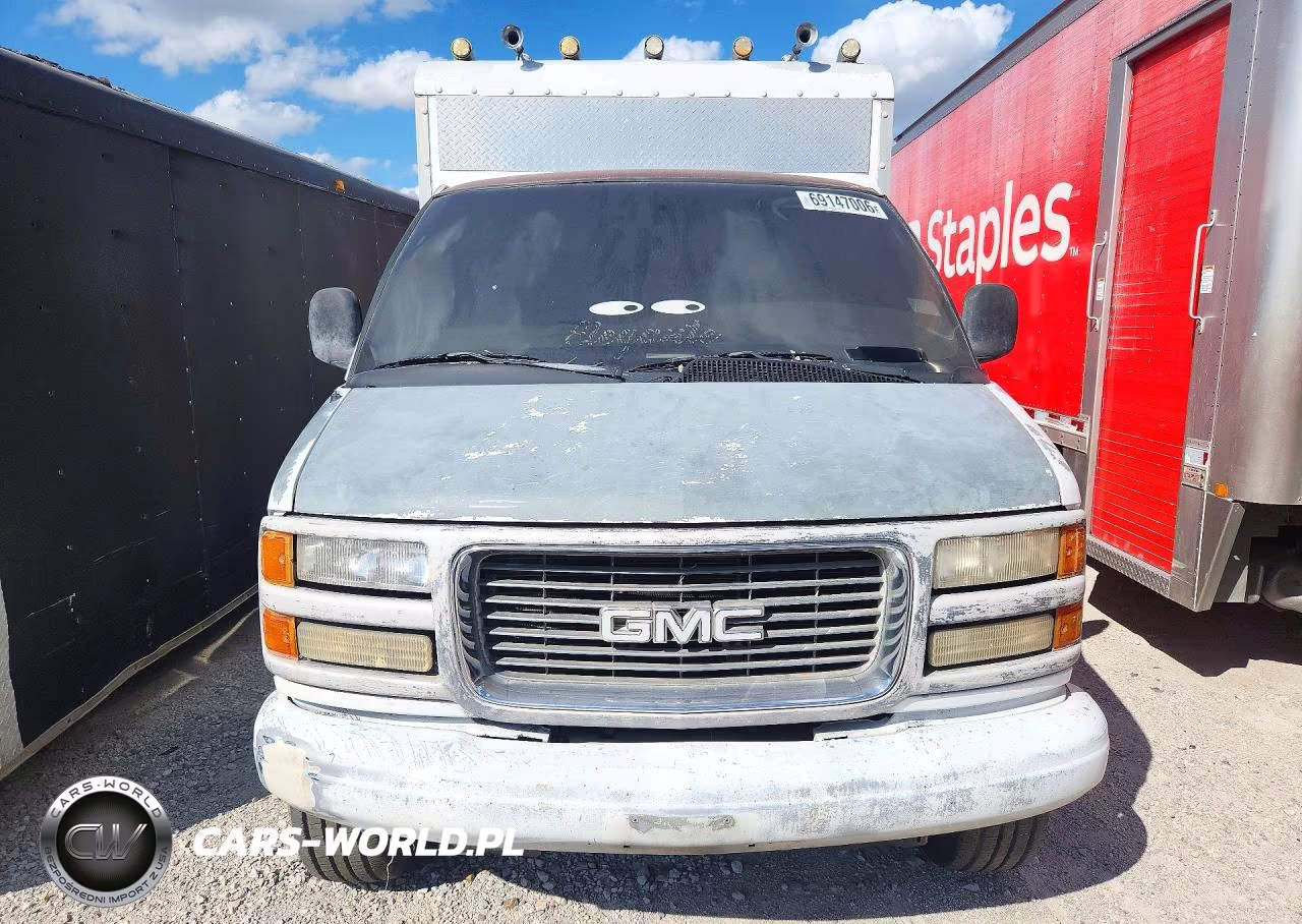 2001 GMC Savana Cutaway G3500 VIN:1GDHG31RX11219598 - 5