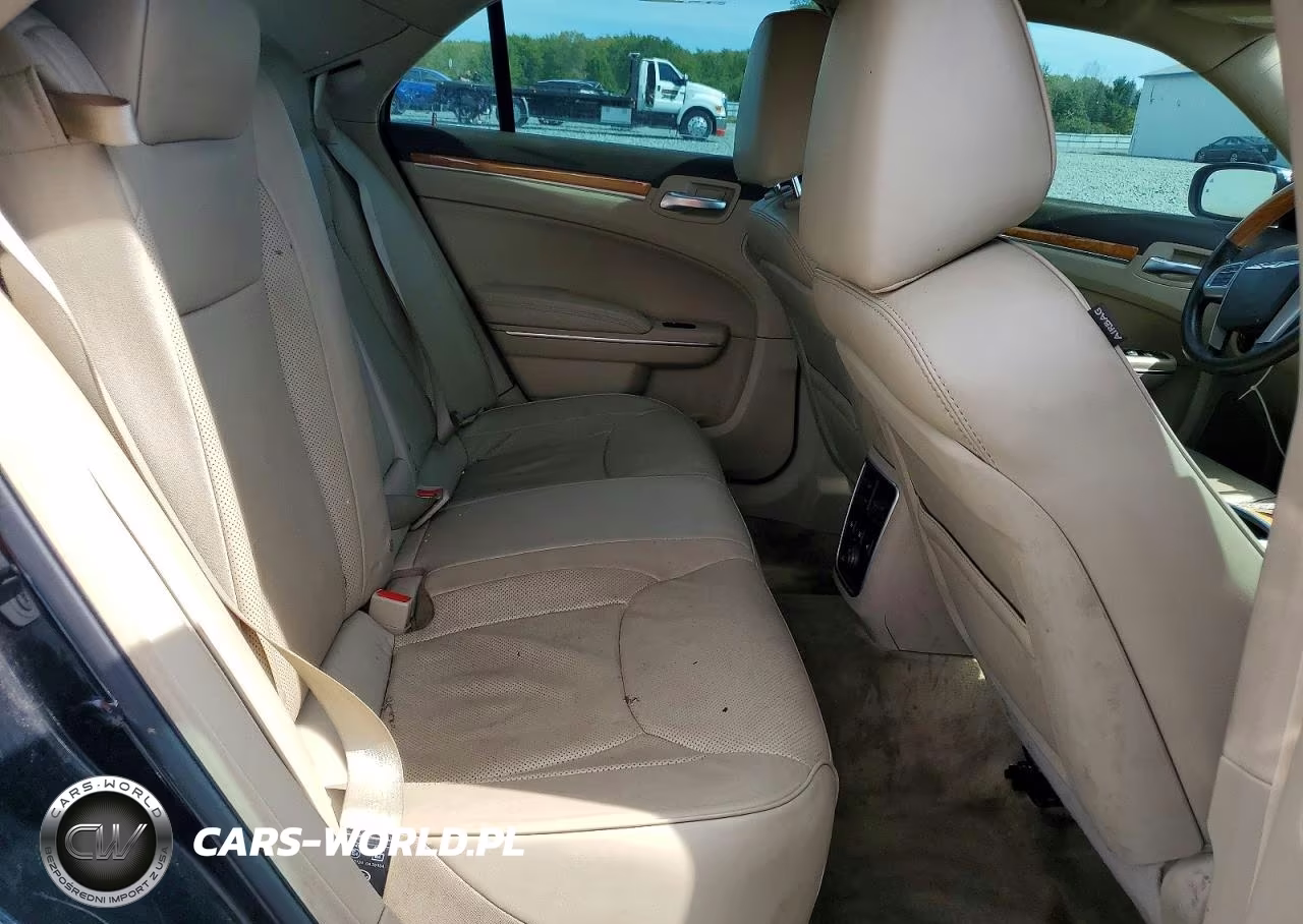 2014 Chrysler 300C VIN:2C3CCAEGXEH340036 - 11