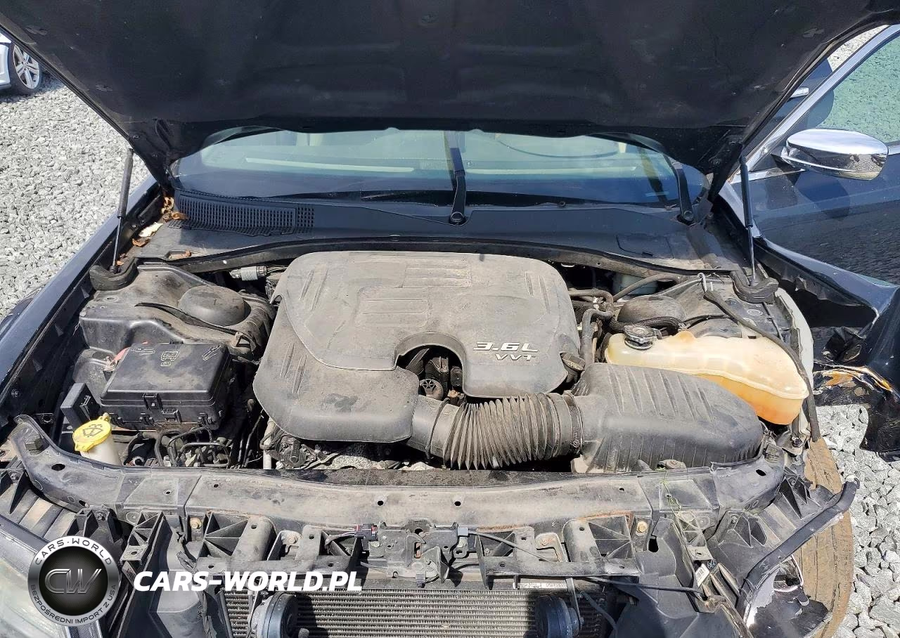 2014 Chrysler 300C VIN:2C3CCAEGXEH340036 - 12