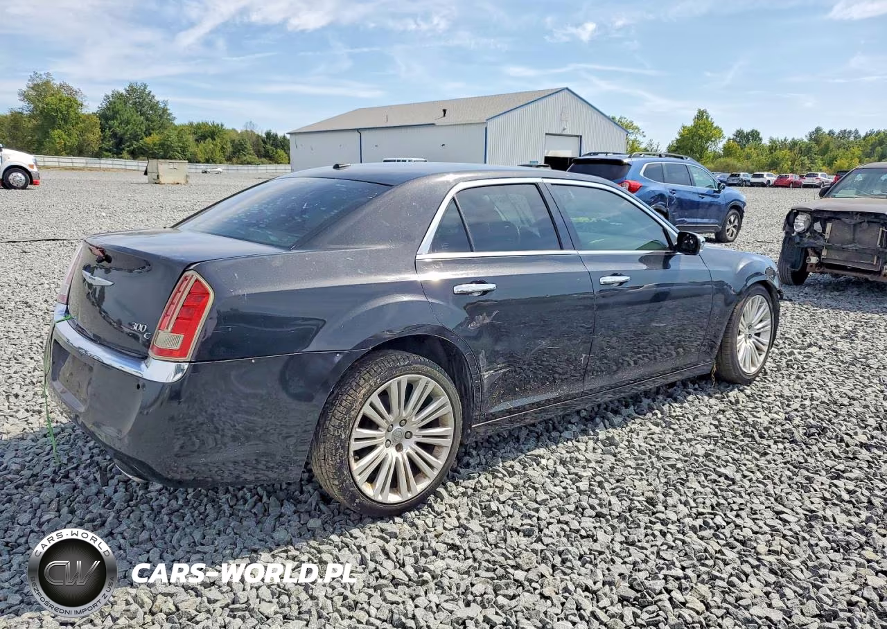 2014 Chrysler 300C VIN:2C3CCAEGXEH340036 - 3
