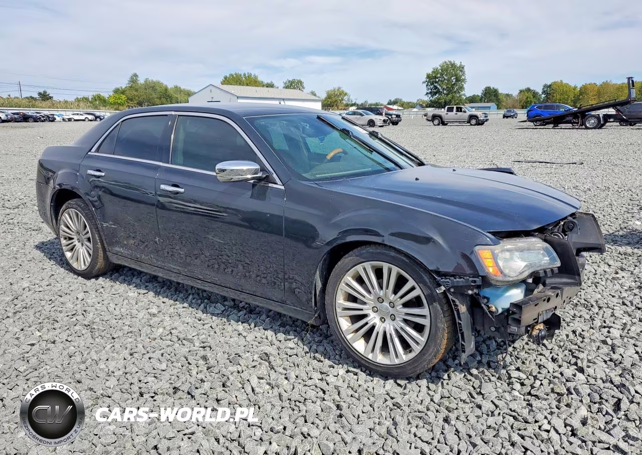 2014 Chrysler 300C VIN:2C3CCAEGXEH340036 - 4
