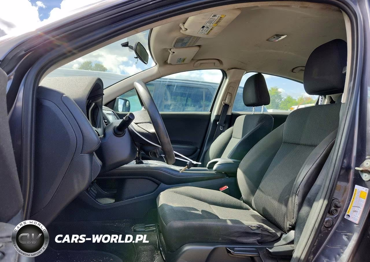2018 Honda Hr-V Lx VIN:3CZRU6H32JG729458 - 7