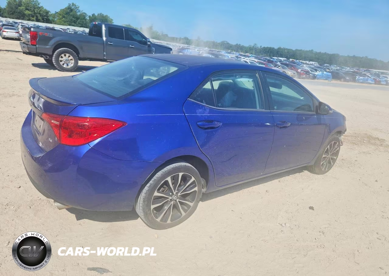 2017 Toyota Corolla Se VIN:2T1BURHE3HC877987 - 3