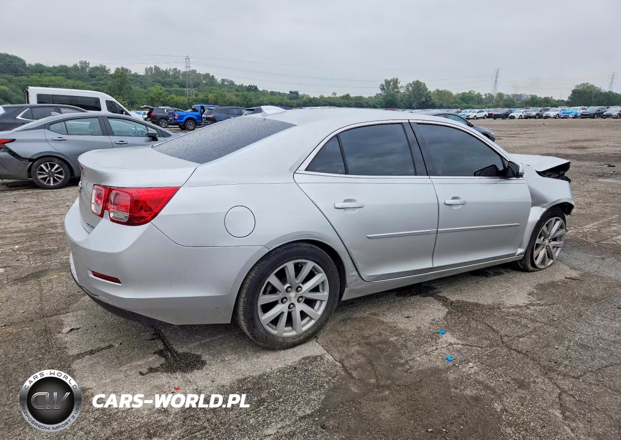 2015 Chevrolet Malibu 2Lt VIN:1G11D5SL8FF352707 - 3