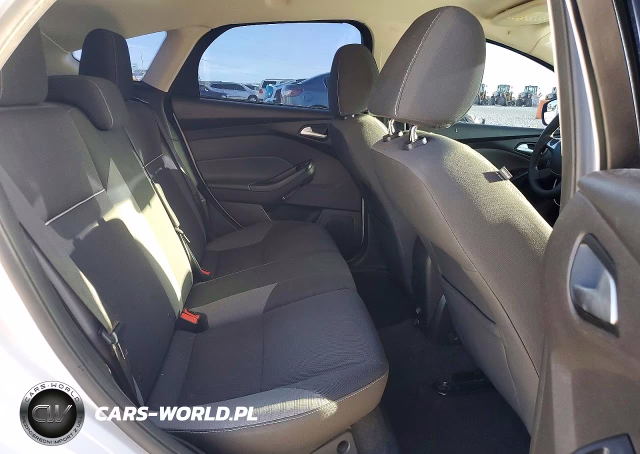 2013 Ford Focus Se VIN:1FADP3K26DL363135 - 10