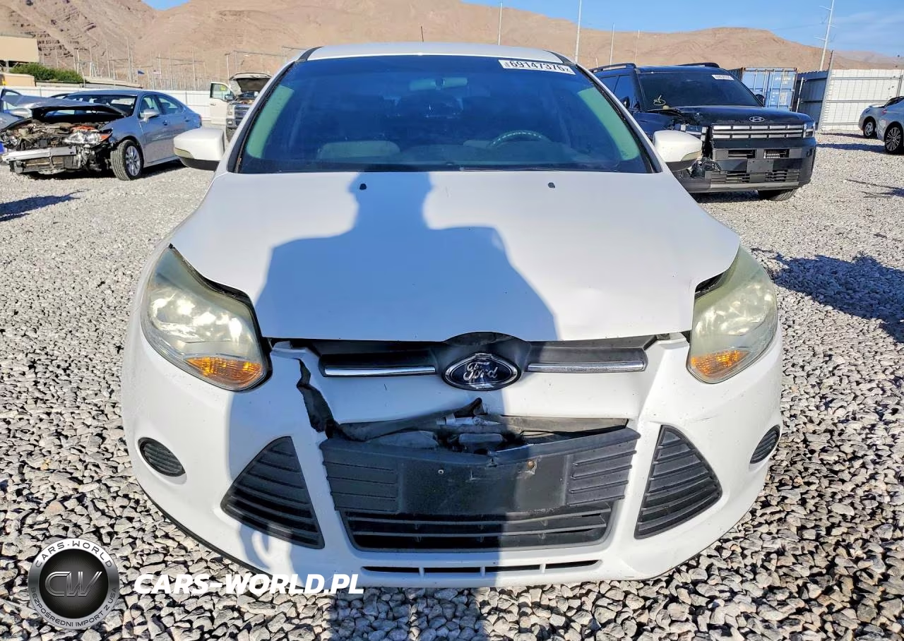 2013 Ford Focus Se VIN:1FADP3K26DL363135 - 5