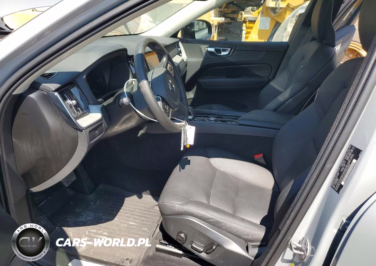 2025 Volvo Xc60 Plus VIN:YV4M12RC3S1074868 - 7