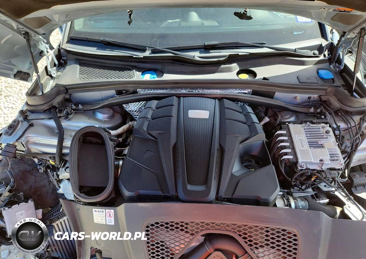 2024 Porsche Macan S VIN:WP1AG2A59RLB35834 - 11