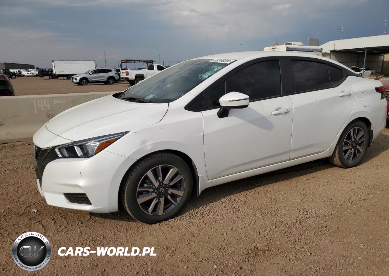 2020 Nissan Versa Sv