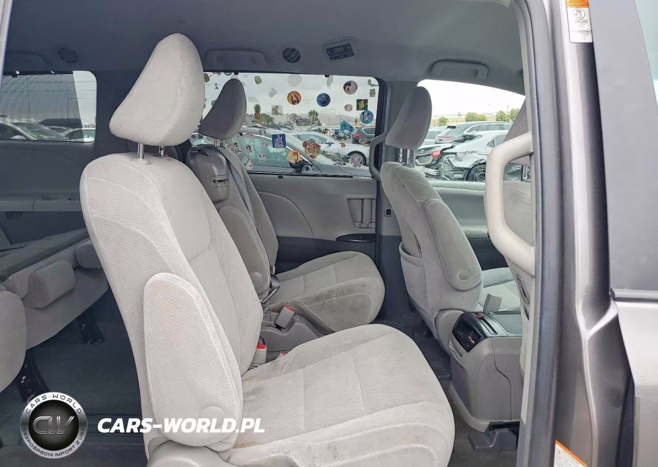 2017 Toyota Sienna Le VIN:5TDKZ3DC2HS776790 - 11