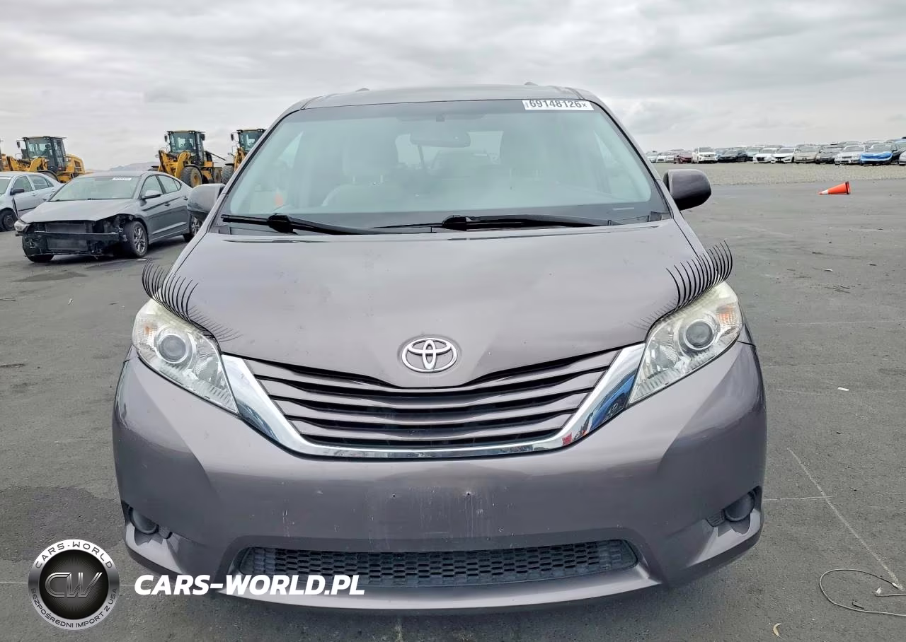 2017 Toyota Sienna Le VIN:5TDKZ3DC2HS776790 - 5