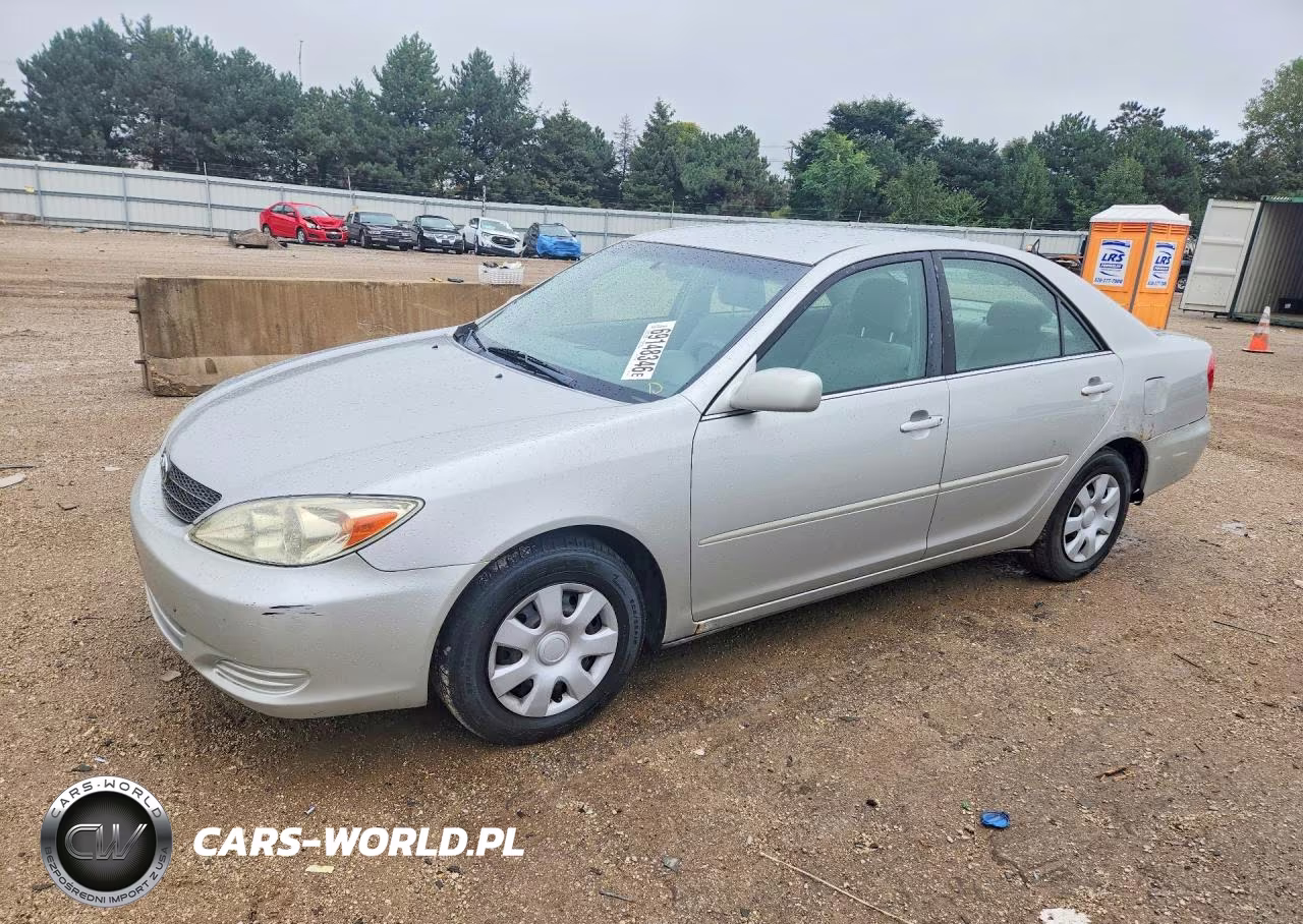 2004 Toyota Camry Le