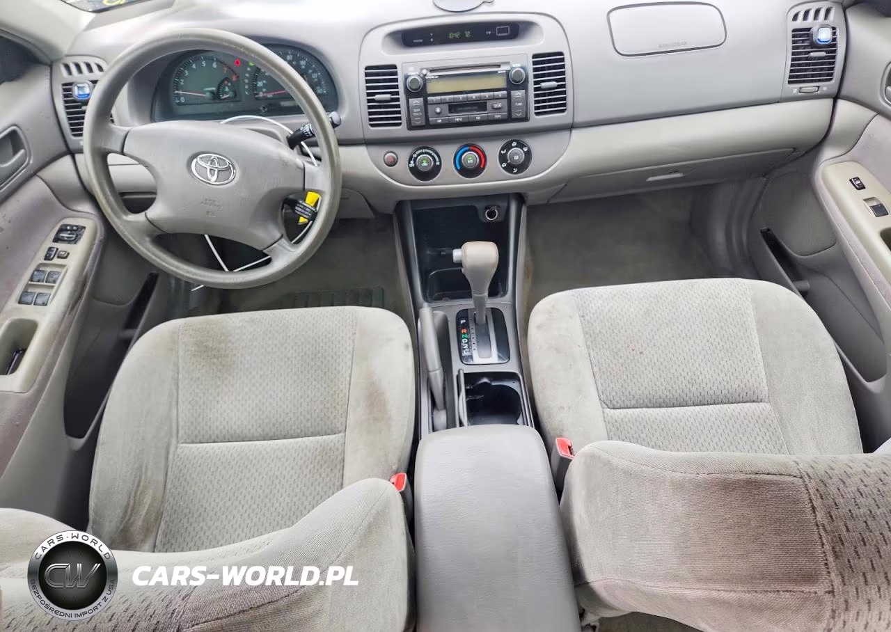 2004 Toyota Camry Le VIN:4T1BE32K84U352747 - 8