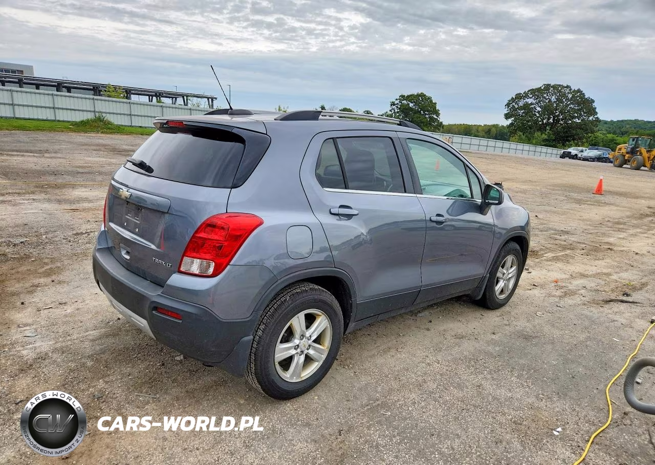 2015 Chevrolet Trax 1Lt VIN:KL7CJLSB8FB105227 - 3