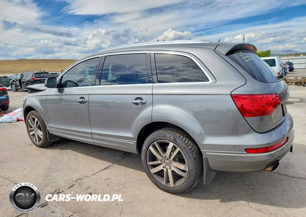 2015 Audi Q7 Premium Plus VIN:WA1LGAFE9FD029722 - 2