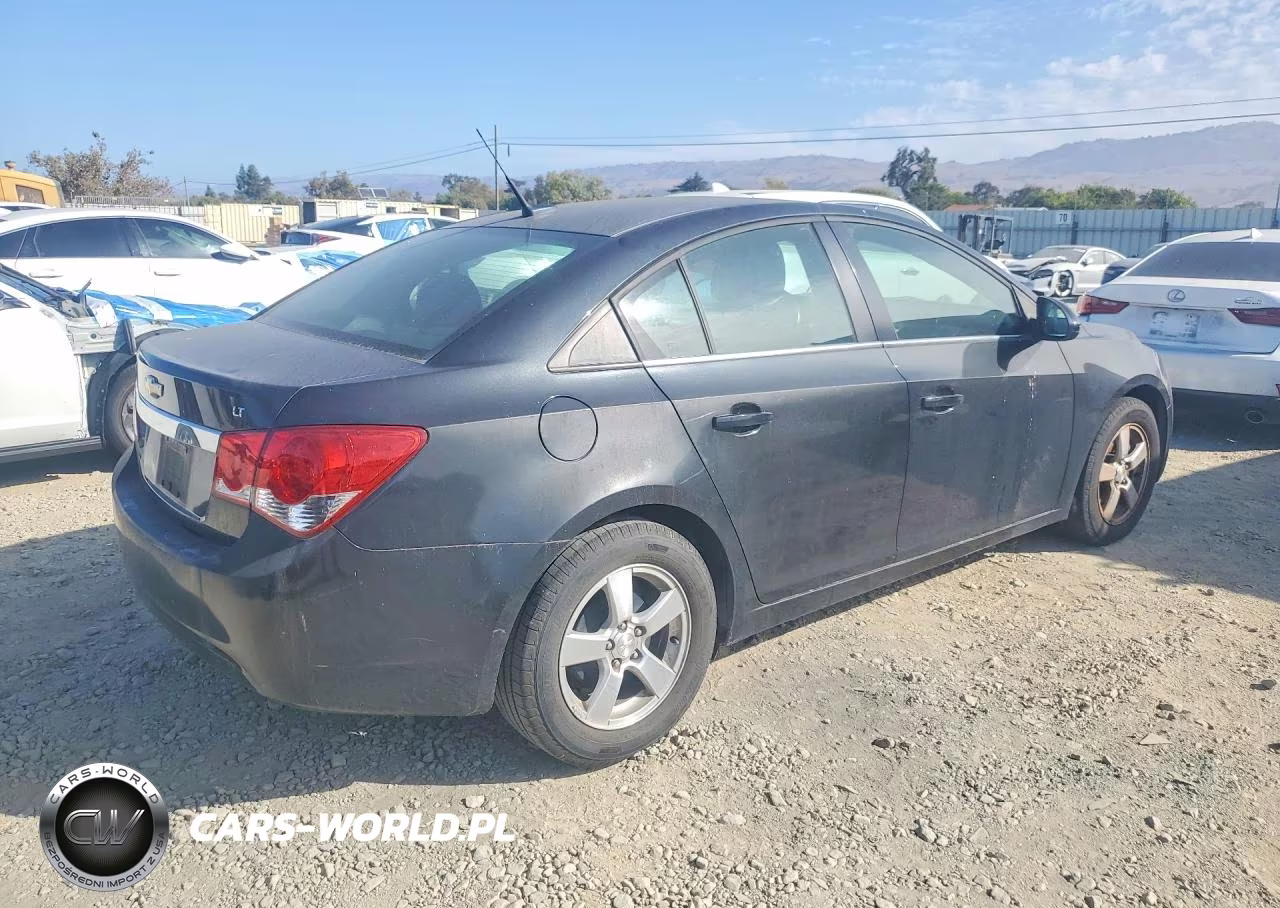 2014 Chevrolet Cruze Lt VIN:1G1PC5SB6E7334025 - 3
