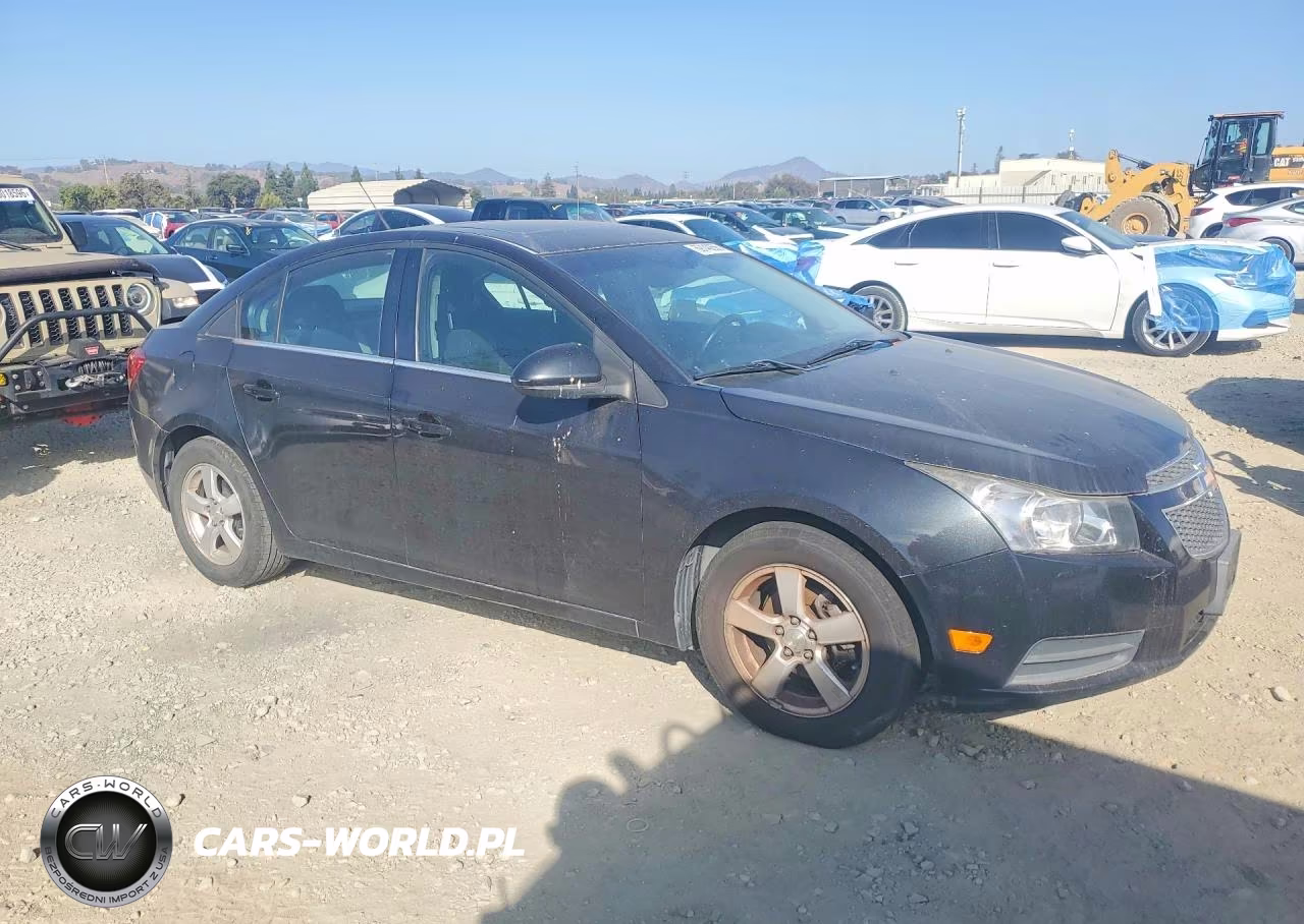 2014 Chevrolet Cruze Lt VIN:1G1PC5SB6E7334025 - 4